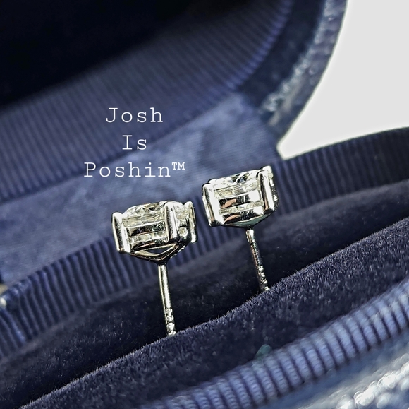 2CT. T.W. Moissanite round stud earrings in 925 sterling silver - Picture 5 of 17